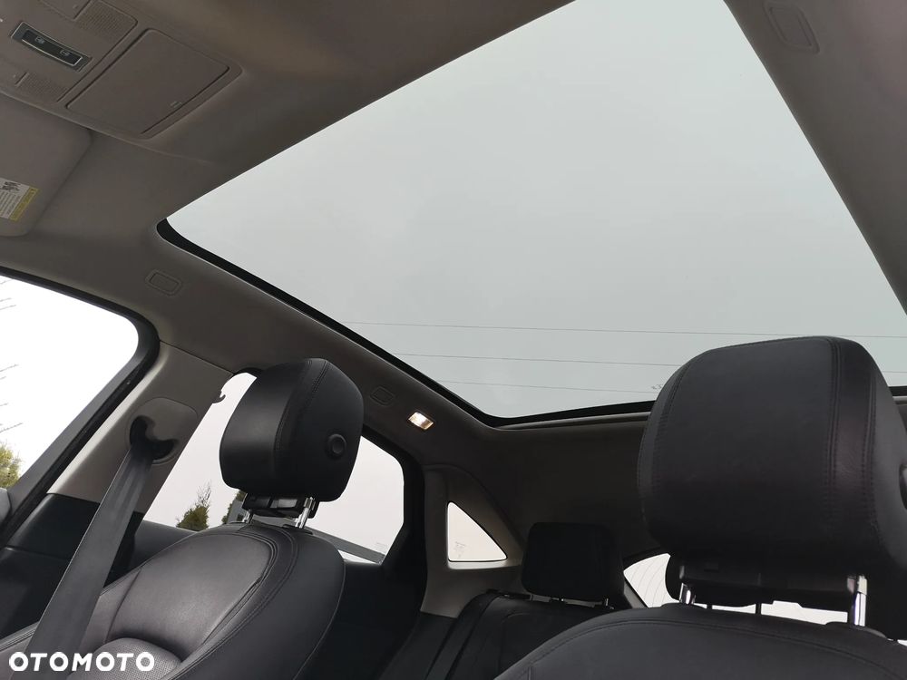 Jaguar E-Pace P250 AWD R-Dynamic SE - 14