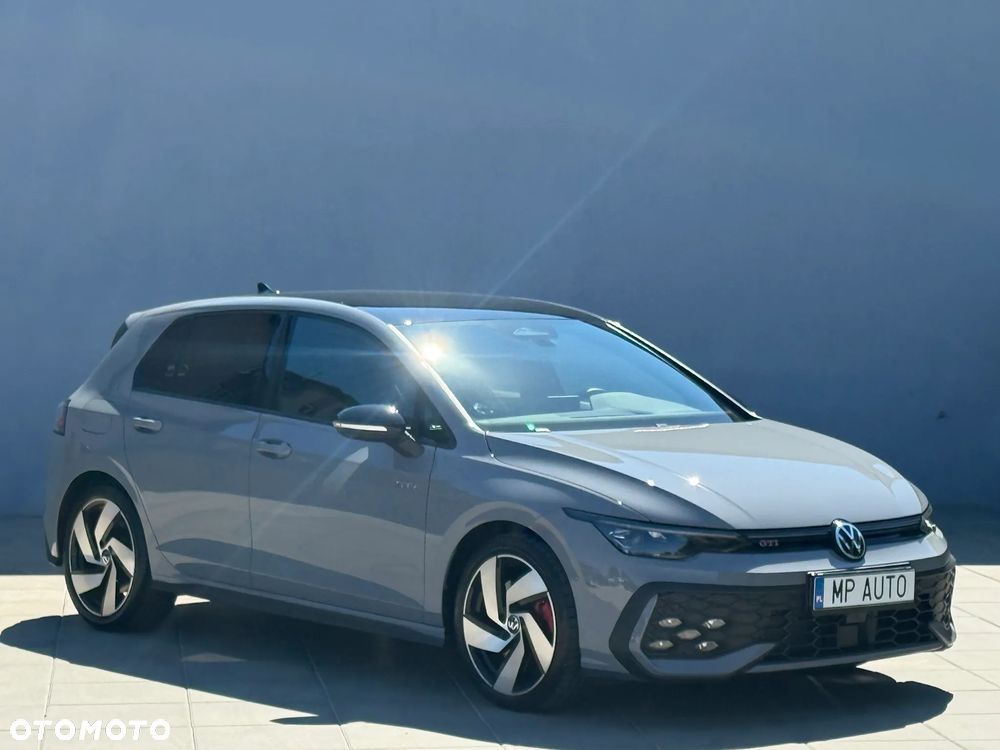 Volkswagen Golf - 3