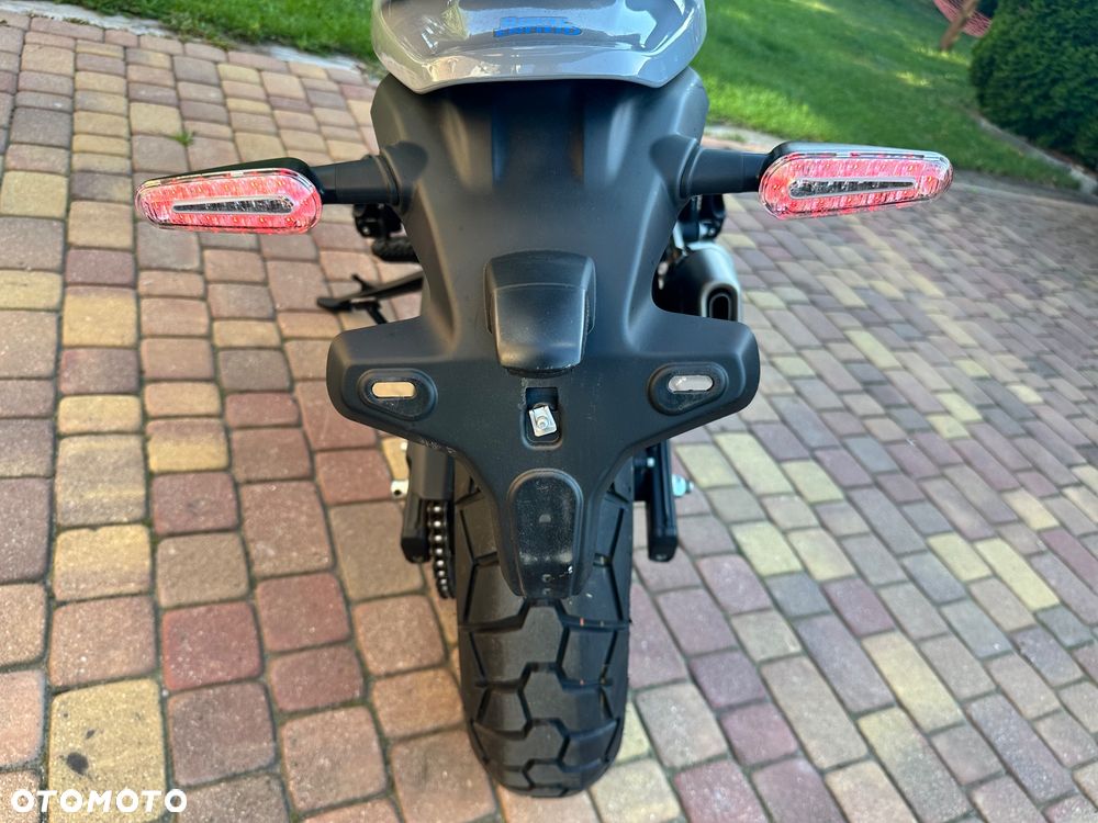 Royal Enfield Himalayan - 14