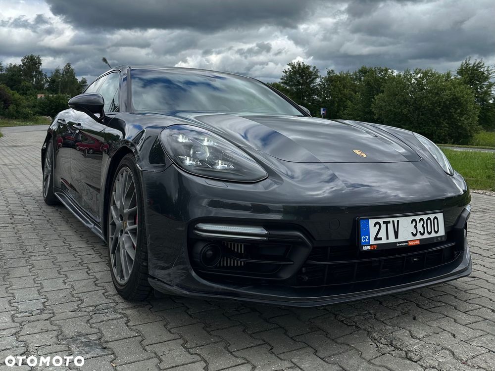 Porsche Panamera - 3
