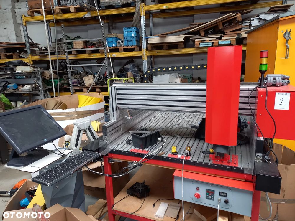 Frezarka  CNC - 3