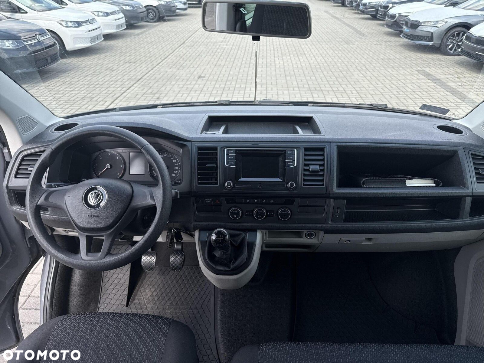 Volkswagen Transporter - 14