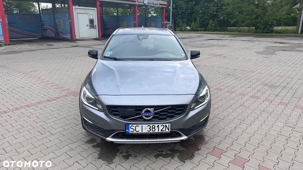 Volvo V60 Cross Country - 6