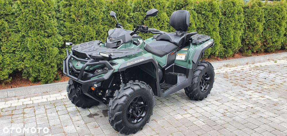Can-Am Outlander Max - 1
