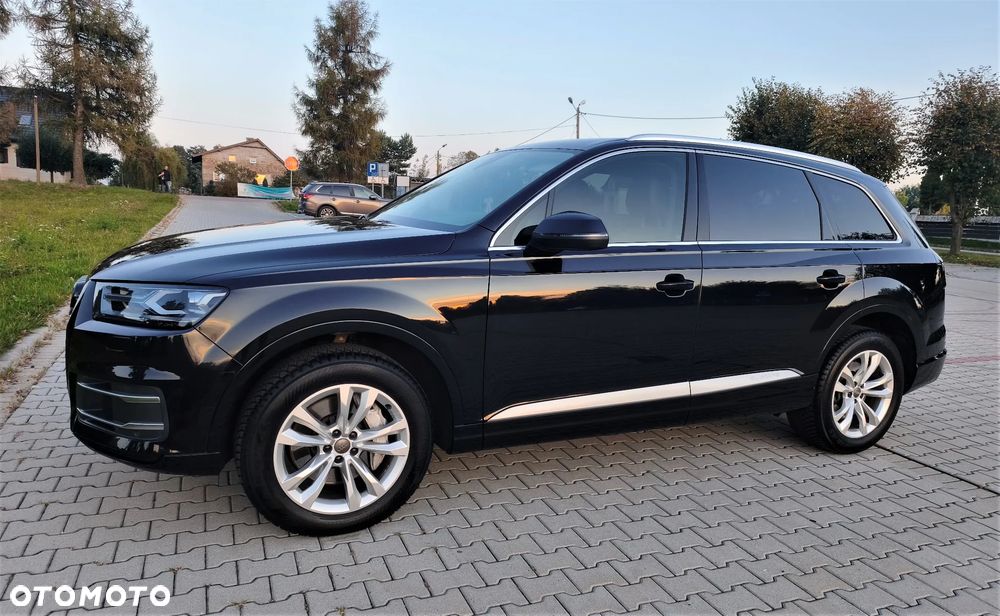 Audi Q7 3.0 TFSI Quattro Tiptr - 9