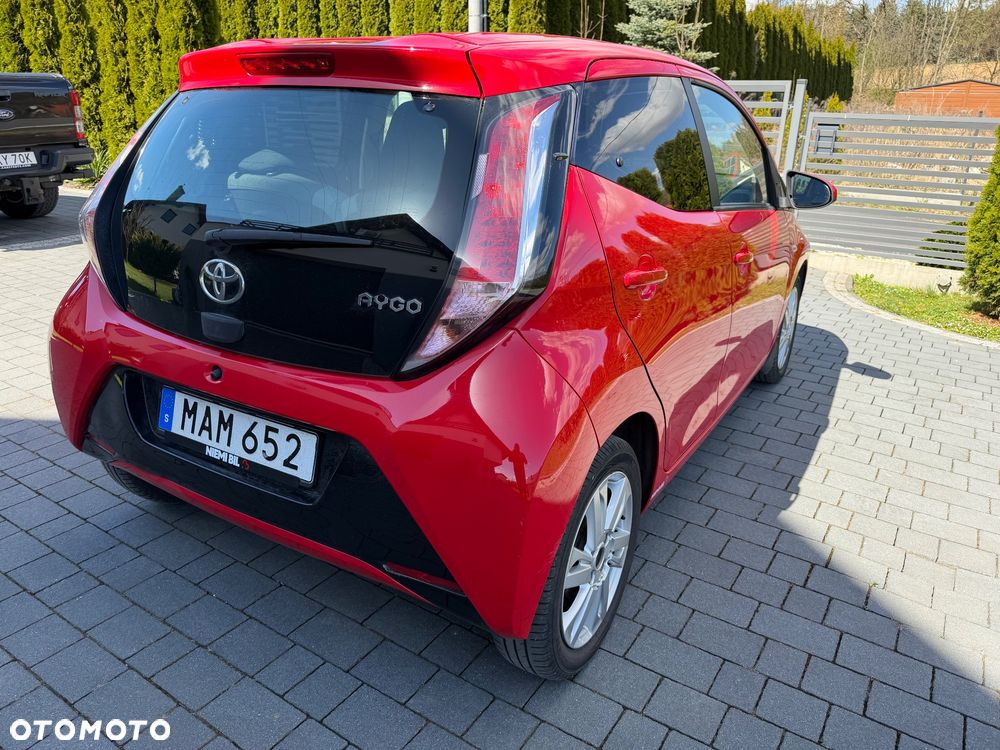 Toyota Aygo x-play touch - 5