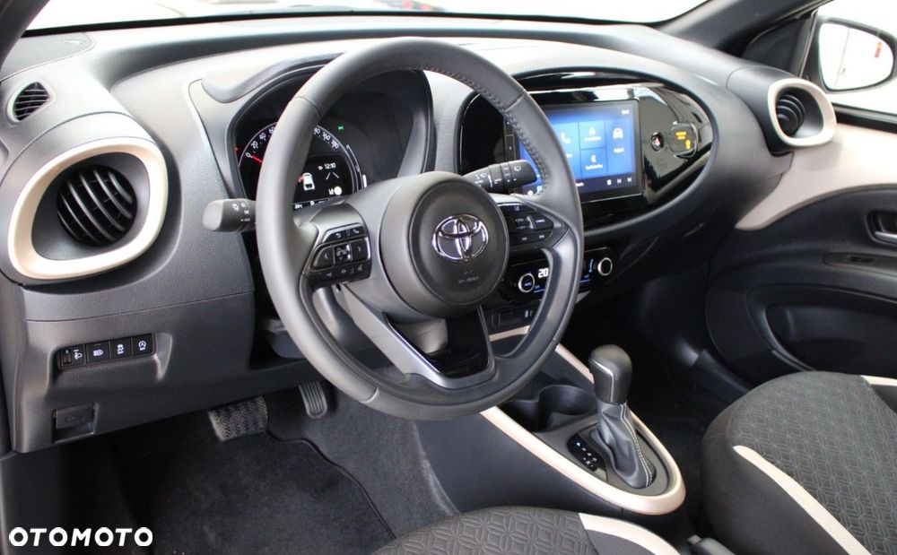 Toyota Aygo X - 11