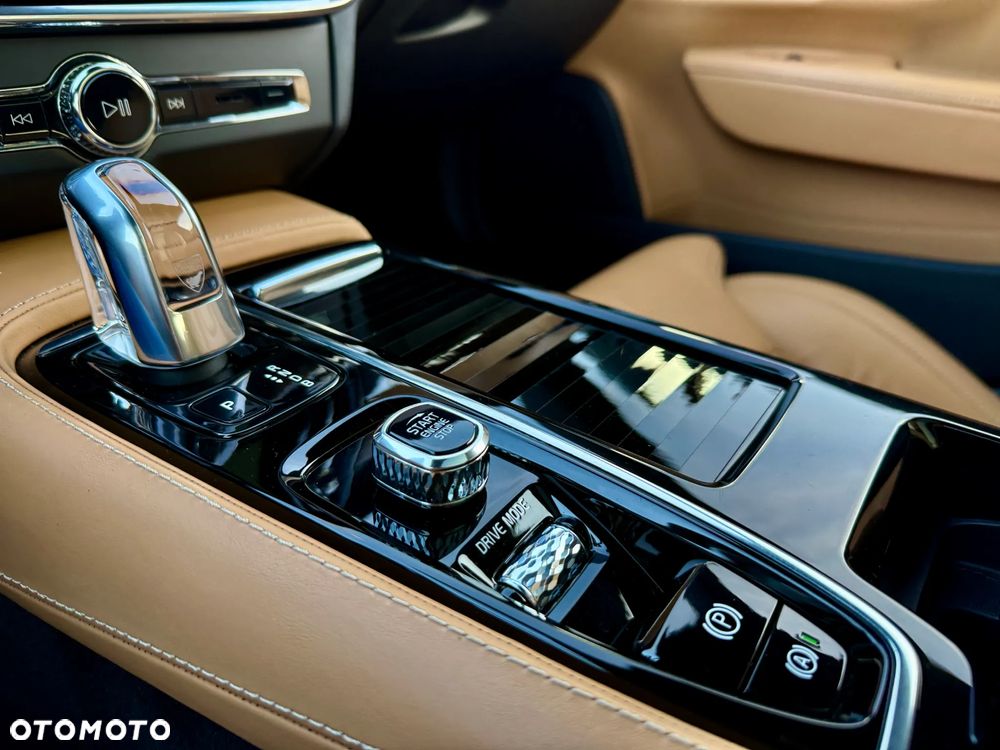 Volvo V90 T8 Twin Engine AWD Inscription - 11