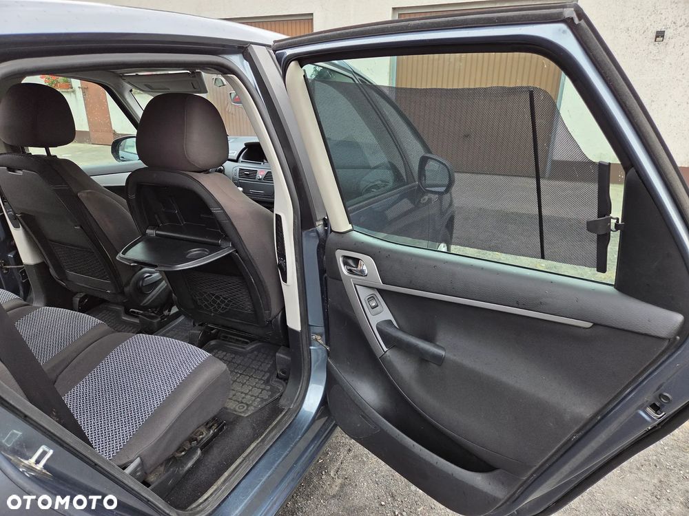 Citroën C4 Picasso - 23