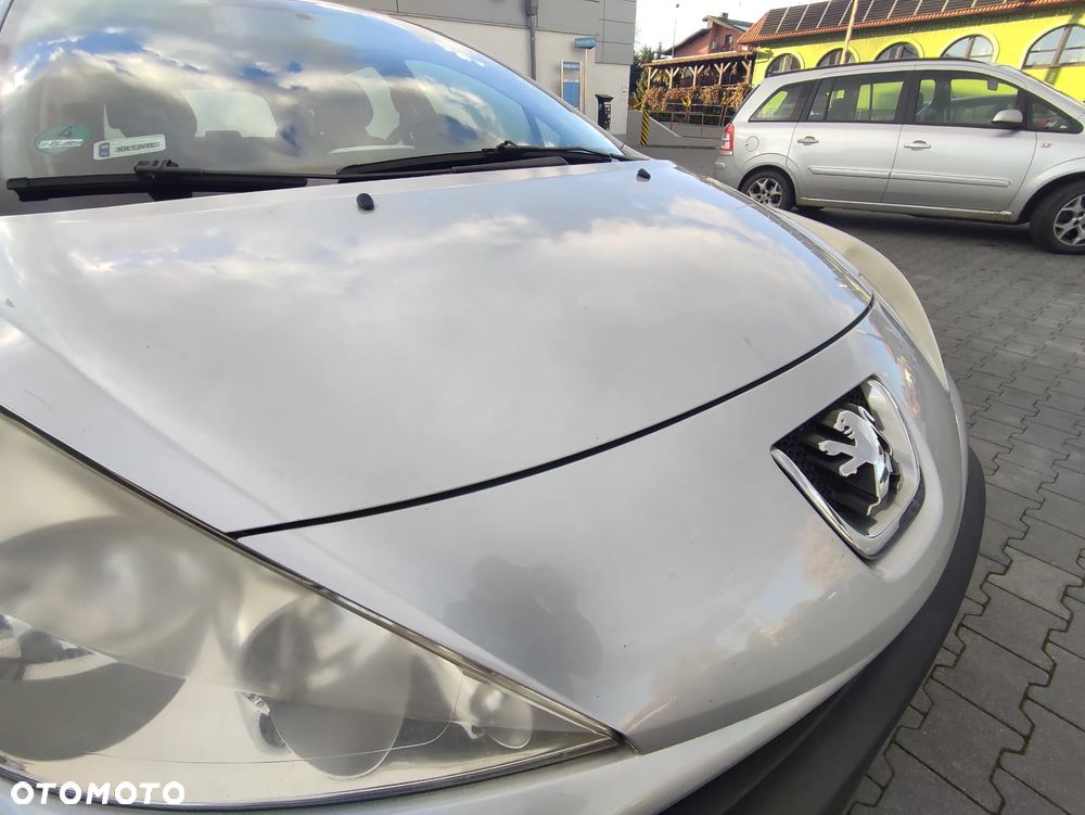 Peugeot 207 - 21