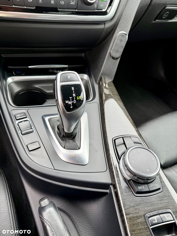 BMW Seria 4 420d Sport-Aut Luxury Line - 24