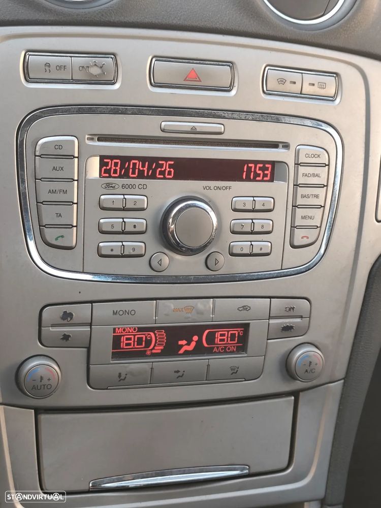 Ford Mondeo 1.8 TDCi Titanium - 4