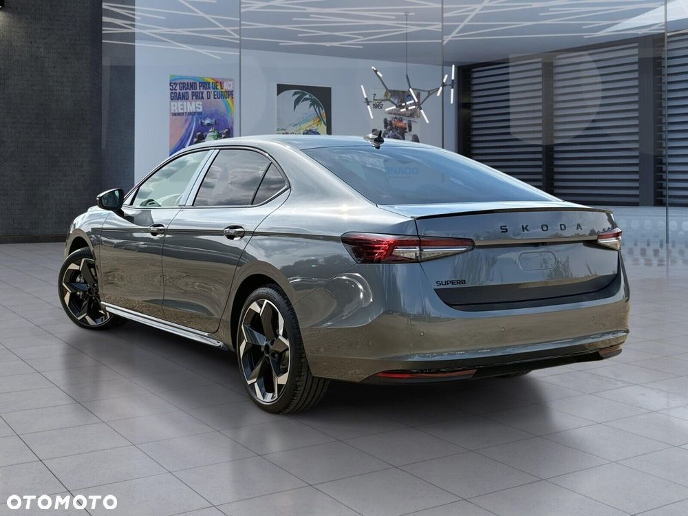 Skoda Superb 2.0 TSI Sportline DSG - 11