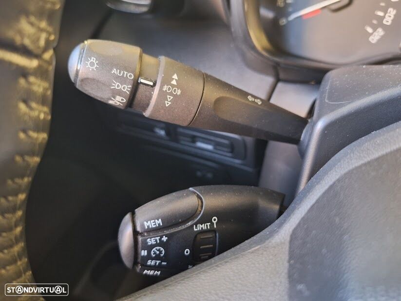 Citroën C3 Aircross 1.2 PureTech C-Series - 17