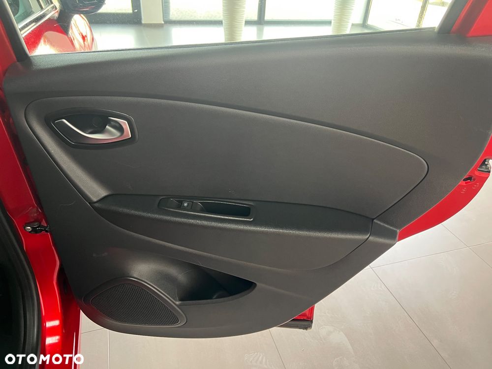 Renault Captur - 29