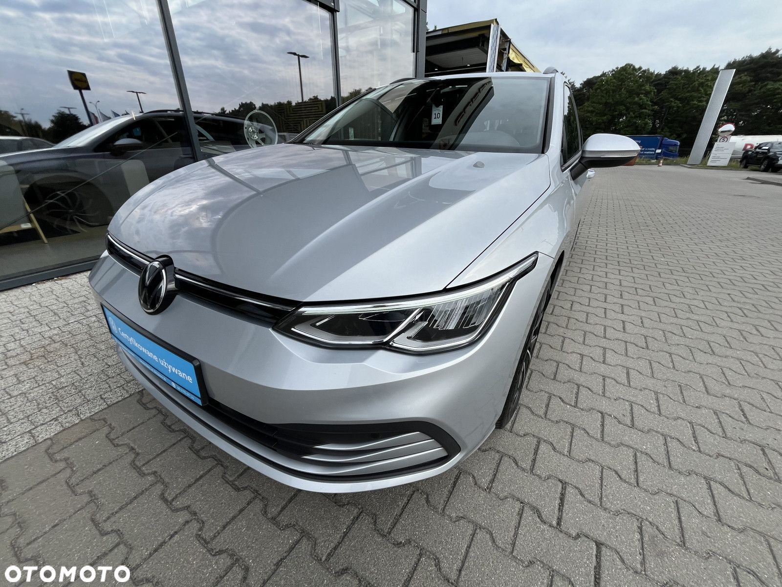 Volkswagen Golf - 10
