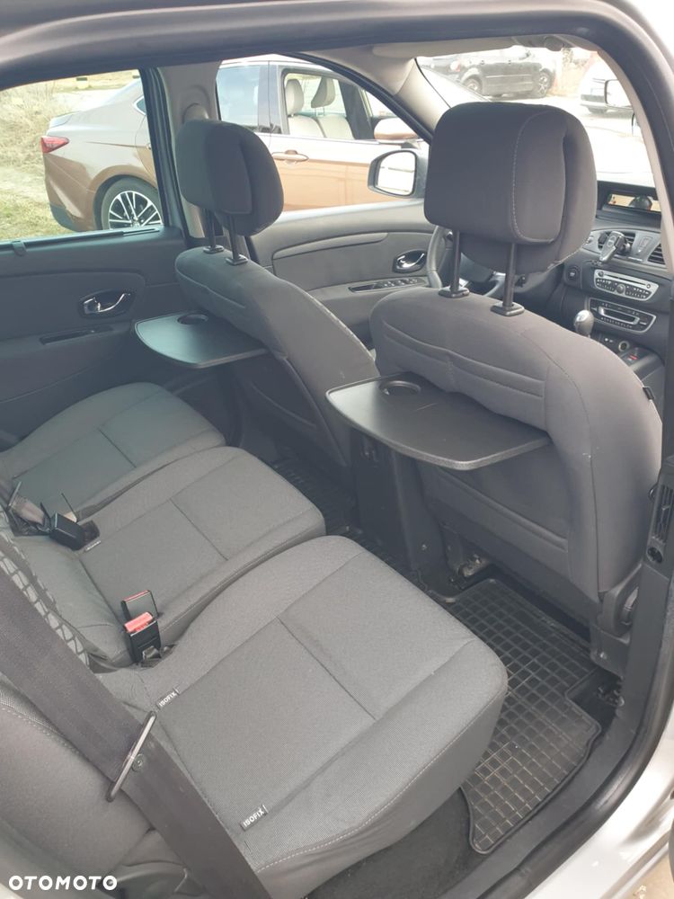 Renault Scenic 1.6 dCi Energy Privilege S&S - 16