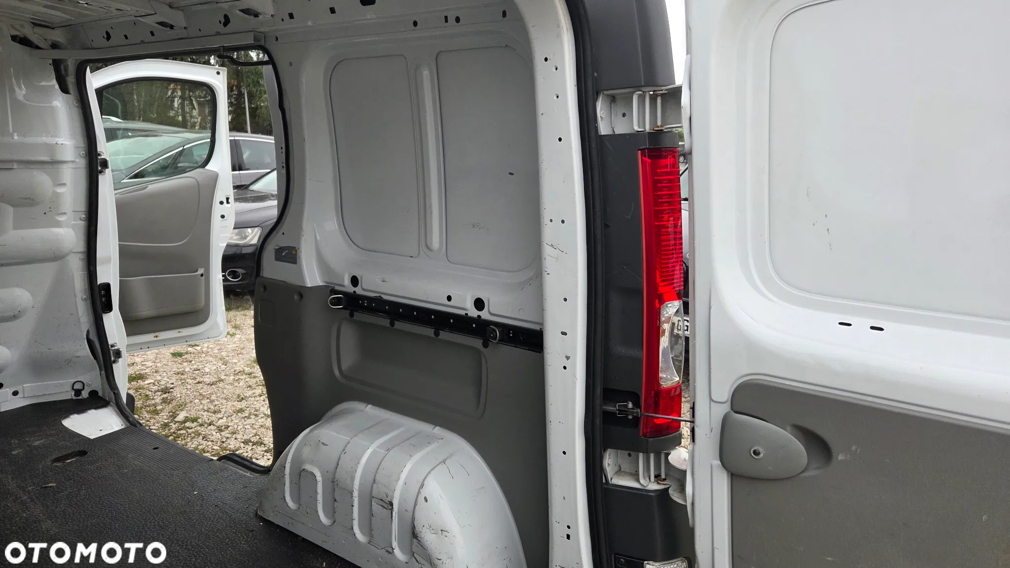 Opel Vivaro 2.0 CDTI L1H1 - 21