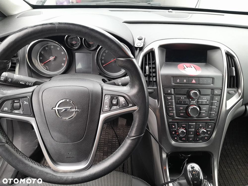 Opel Astra 1.4 ecoFLEX - 9