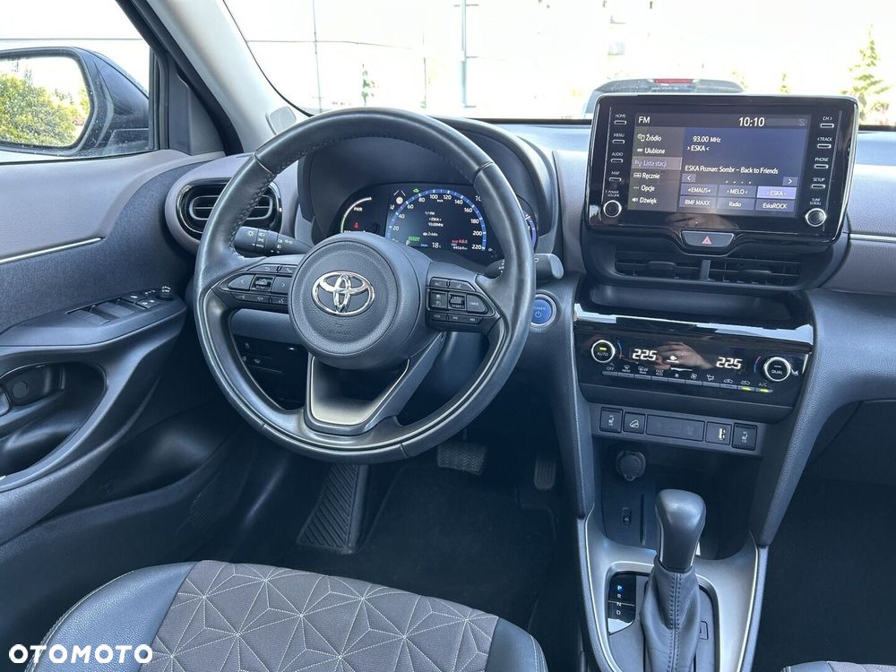 Toyota Yaris Cross - 12