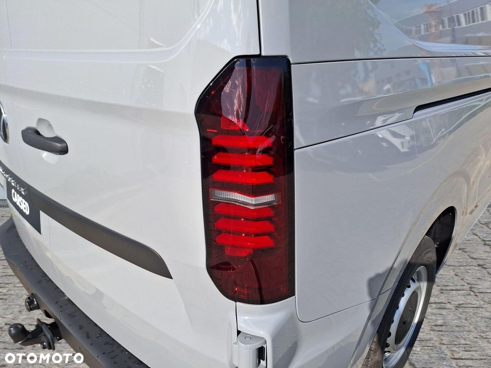 Volkswagen Transporter Furgon Plus 2.0 TDI 150 KM manual r. o. 3500 mm - 21