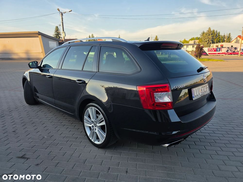 Skoda Octavia 2.0 TDI RS DSG - 21