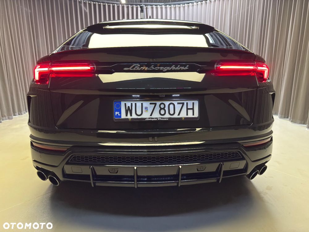 Lamborghini Urus - 12