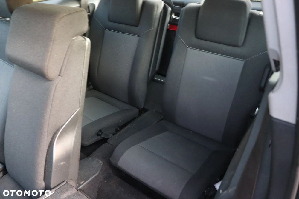 Opel Zafira - 16