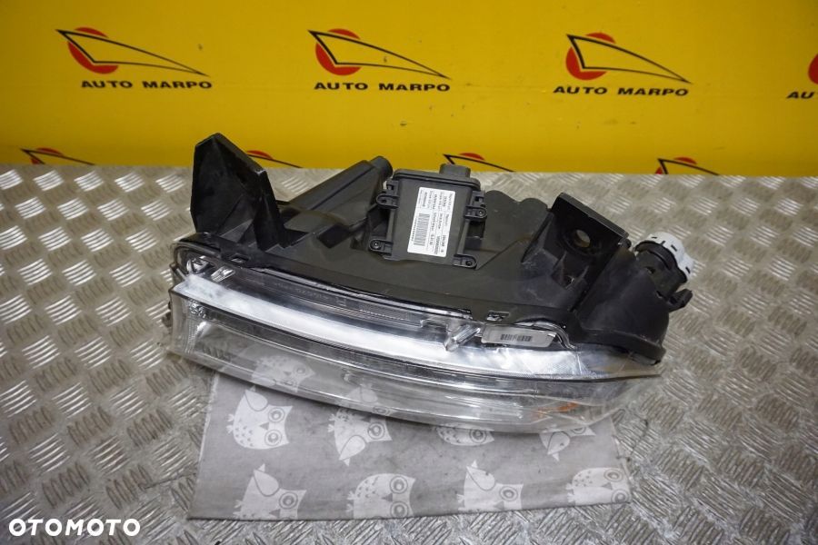DODGE DURANGO 2014- REFLEKTOR LAMPA JASNA XENON Z LED PRAWA USA - 13
