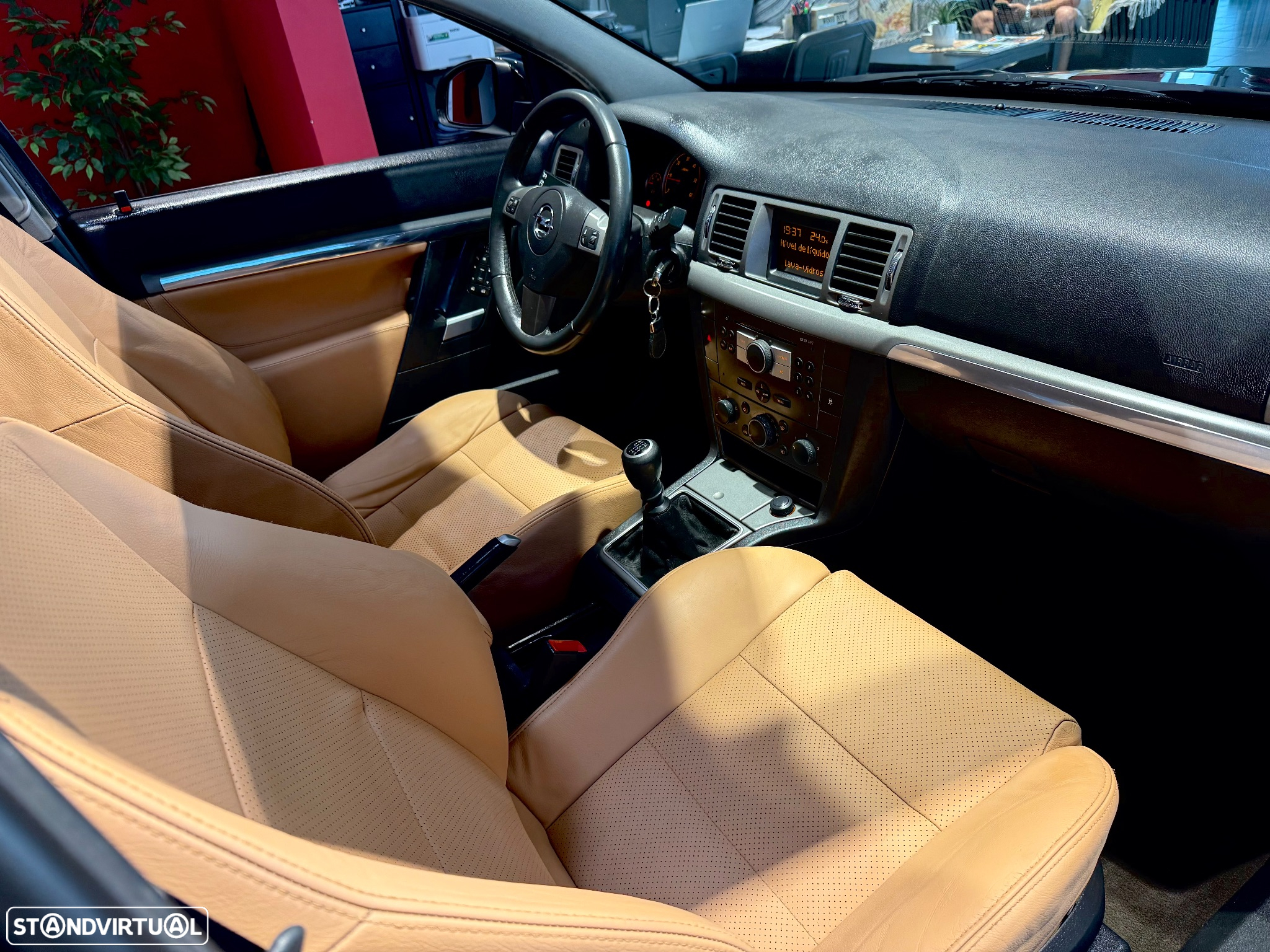 Opel Vectra GTS 1.9 CDTi - 11