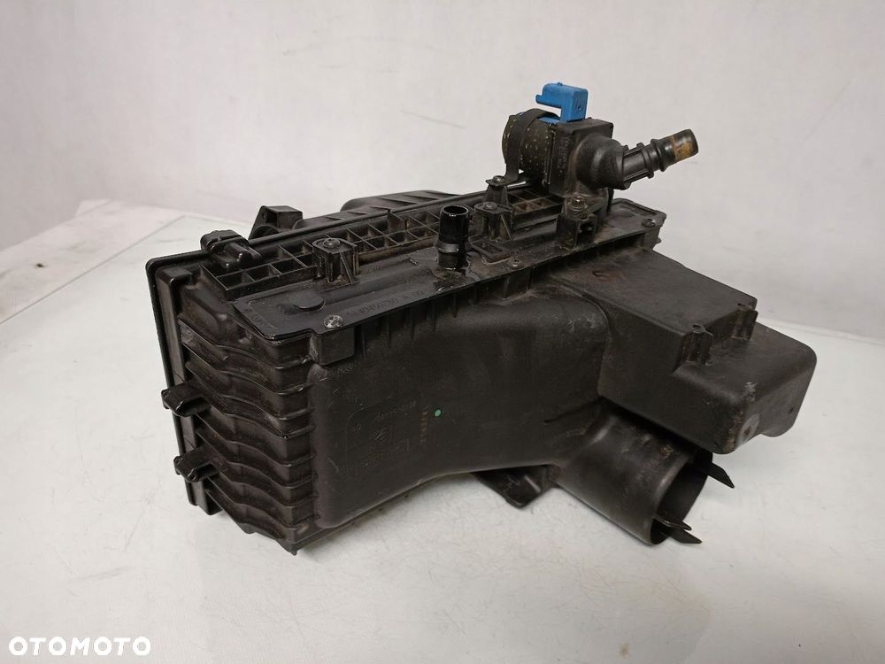 obudowa filtra powietrza z chłodniczką 2.0 d citroen c5 i - 3