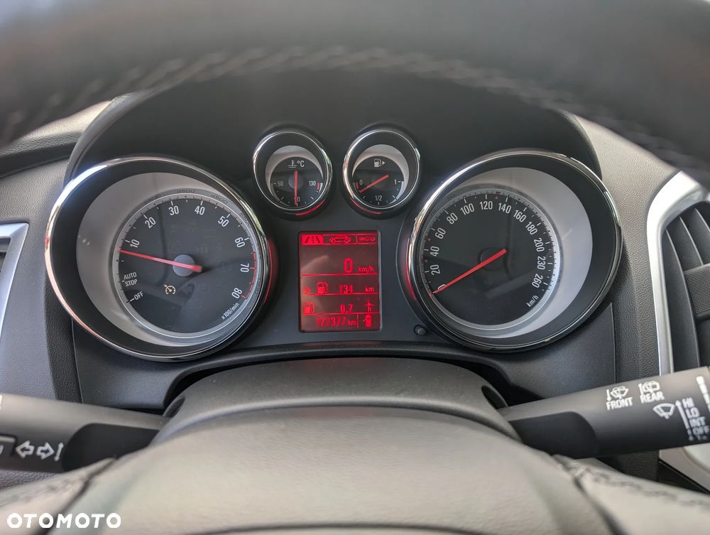 Opel Astra 1.4 Turbo Style - 23