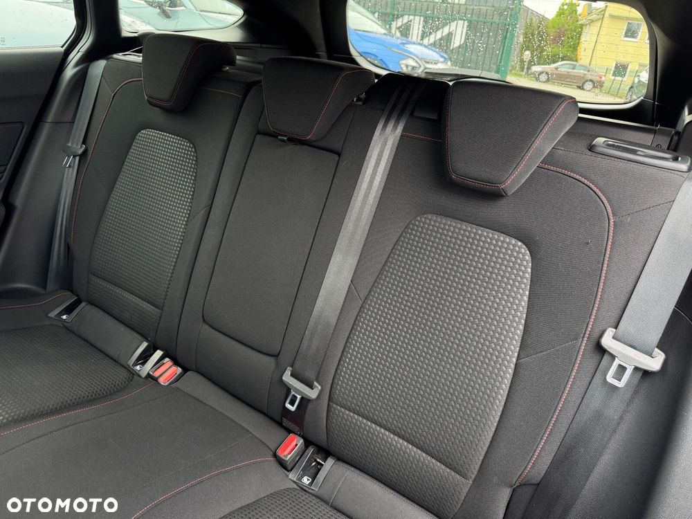 Ford Focus 1.0 EcoBoost mHEV ST-Line X - 14