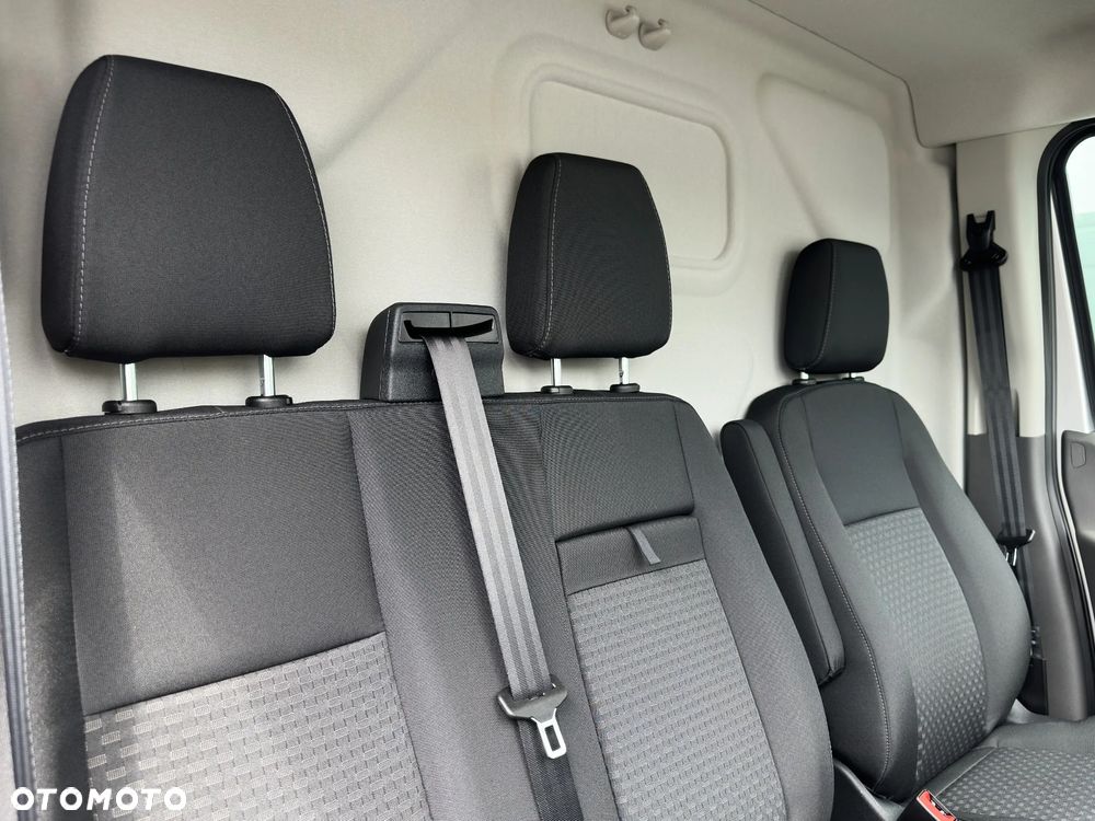 Ford Transit - 23