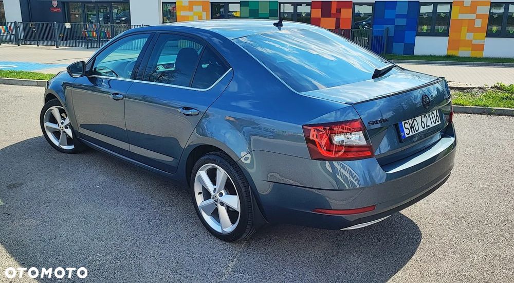 Skoda Octavia 1.4 TSI Style DSG - 4