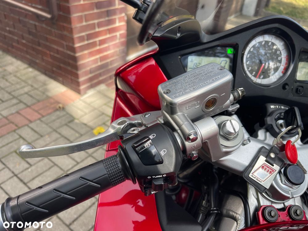 Honda VFR - 10