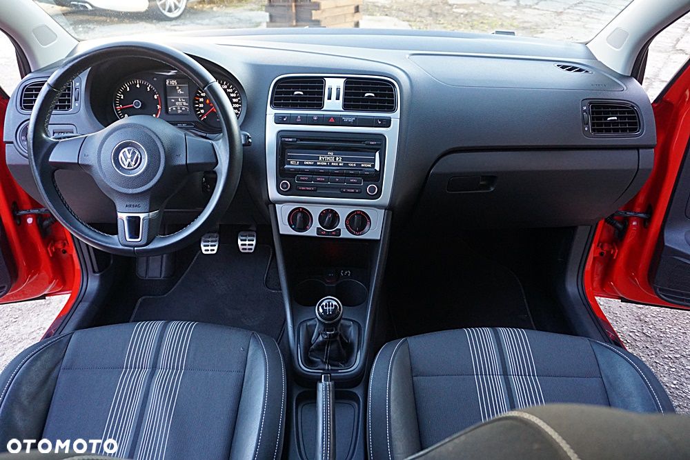 Volkswagen Polo 1.2 MATCH - 27