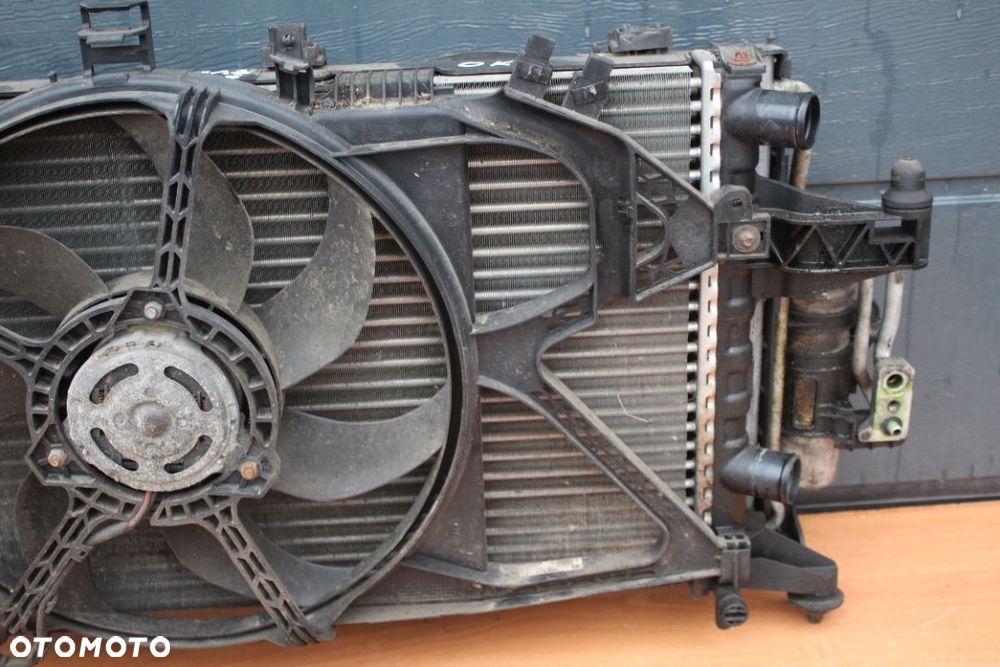KOMPLET CHŁODNIC WODY KLIMY WENTYLATORY OPEL CORSA C 1.2 16V Z12XE - 6