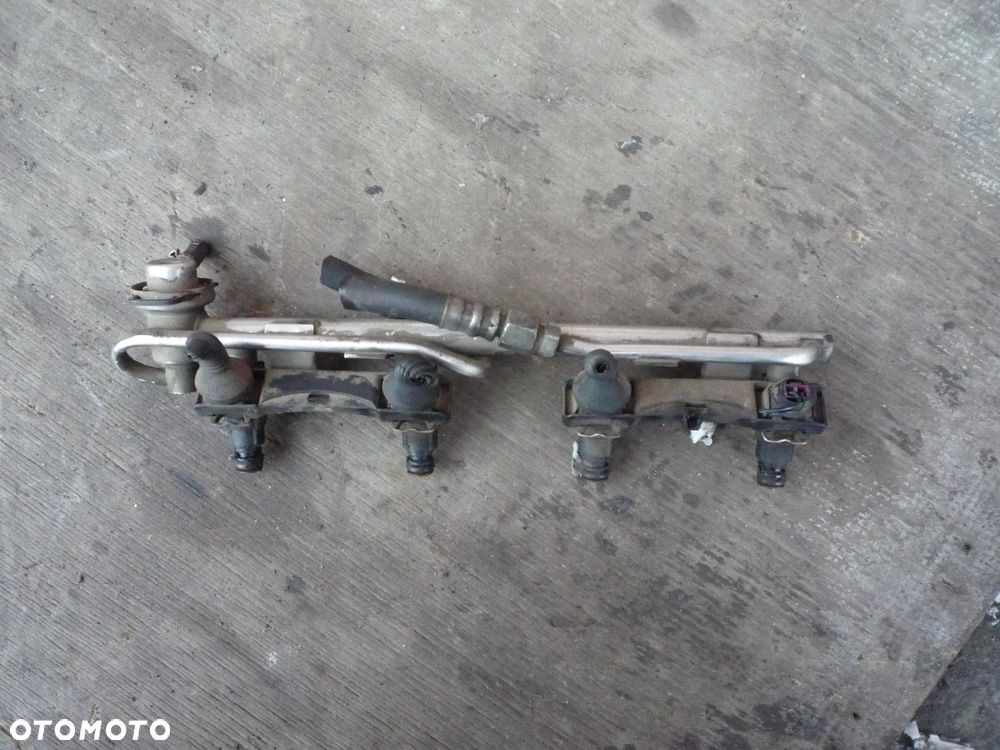 VW PASSAT B5 LIFT 1.8T LISTWA WTRYSKOWA - 1