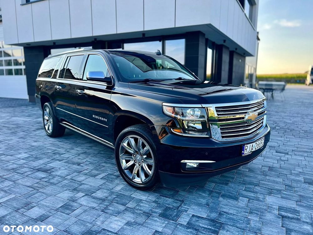Chevrolet Suburban - 1