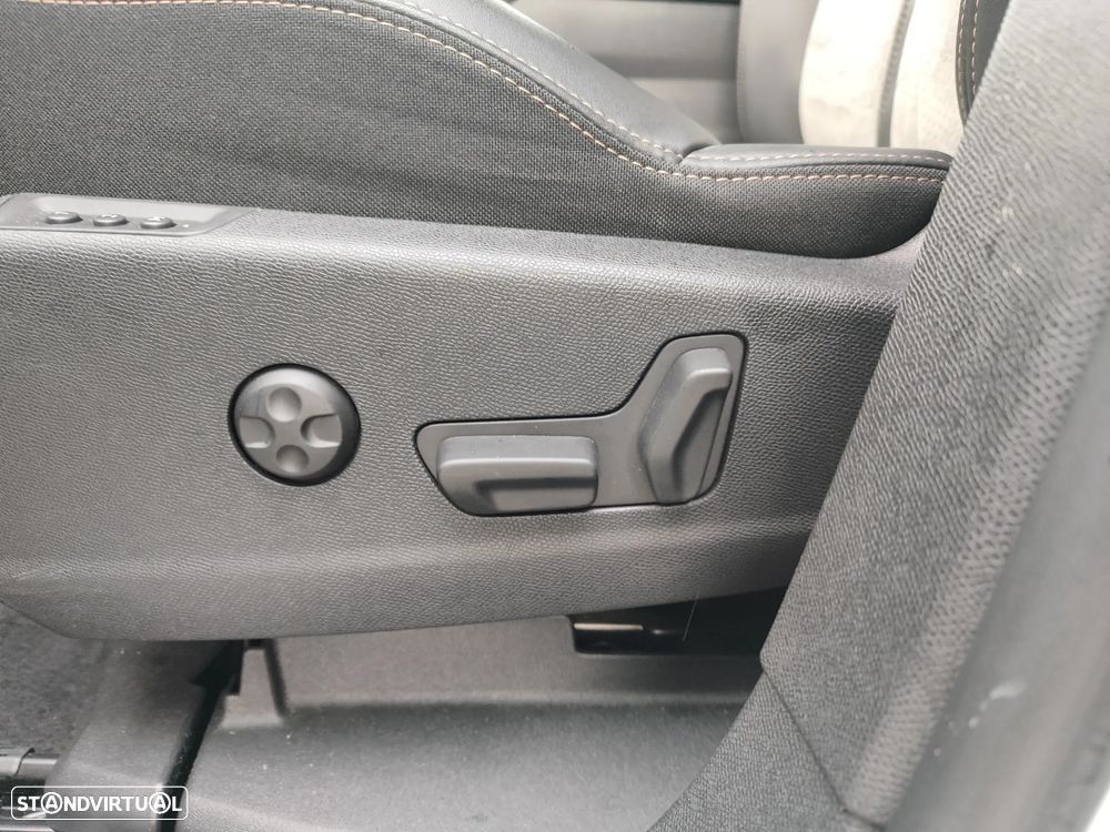 Peugeot 3008 1.6 Hybrid GT Pack e-EAT8 - 12