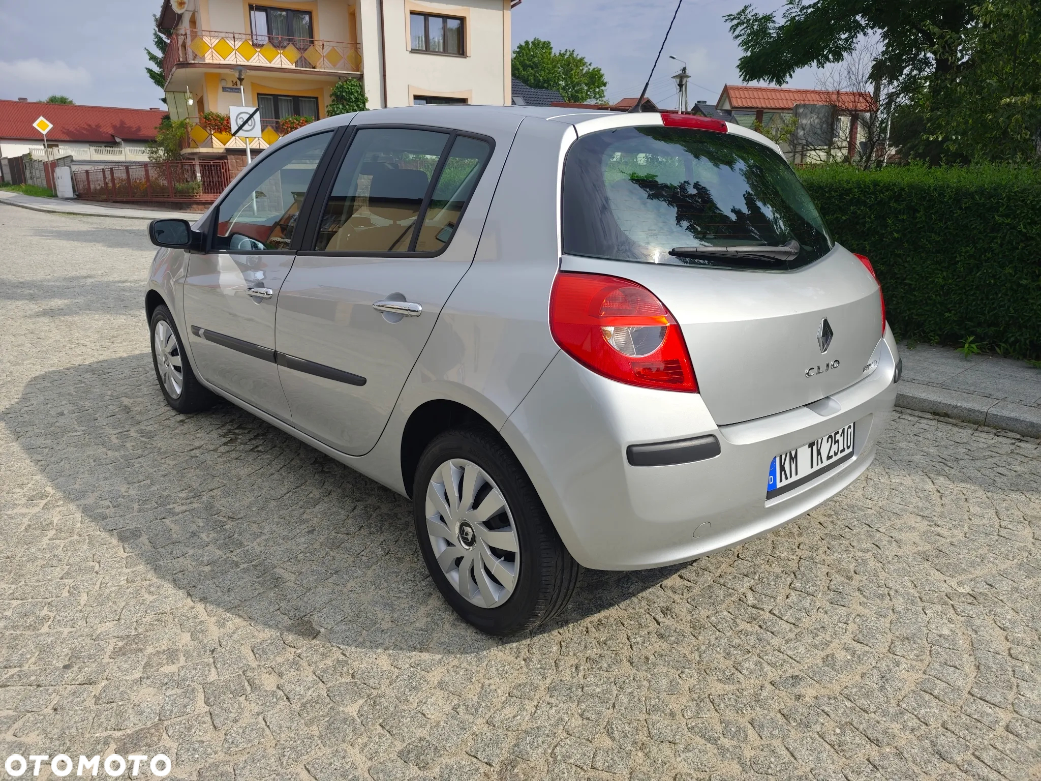 Renault Clio 1.2 16V 75 Dynamique - 3