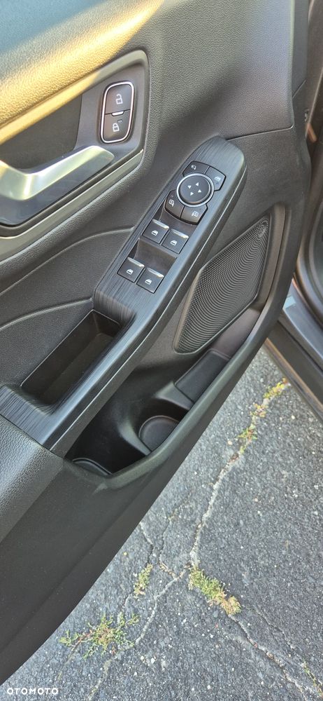 Ford Kuga 1.5 EcoBoost FWD Titanium - 10