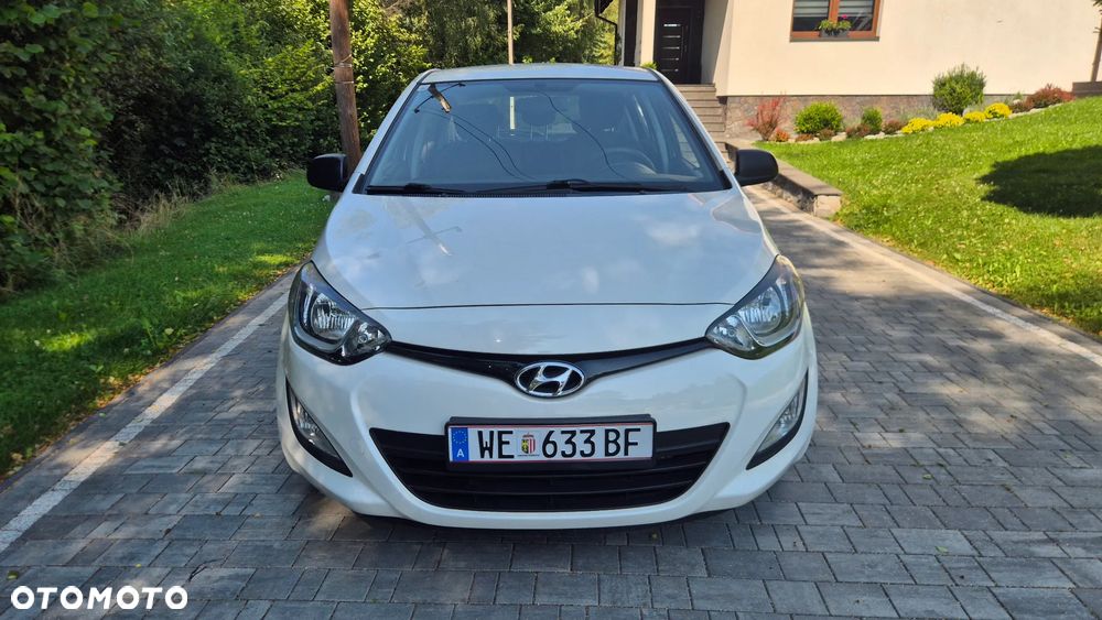 Hyundai i20 1.2 Trend - 12