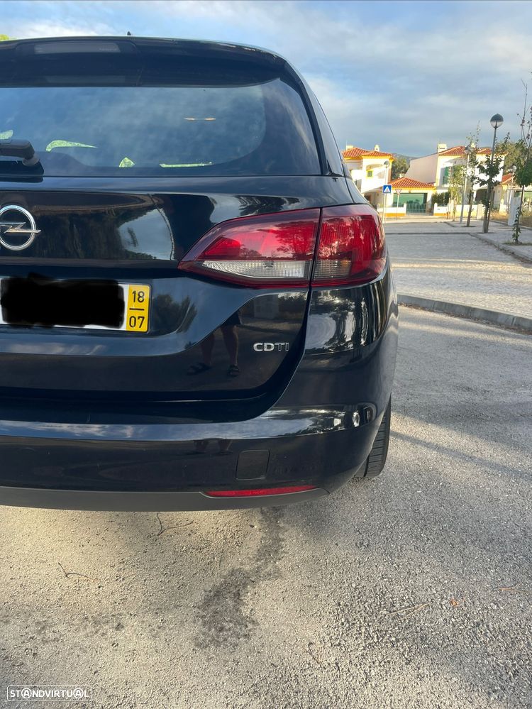 Opel Astra Sports Tourer - 3