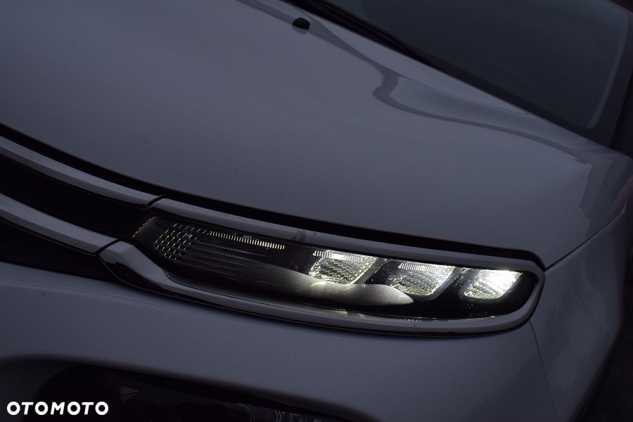 Citroën C3 Pure Tech 110 S&S ELLE ONLINE EDITION - 26