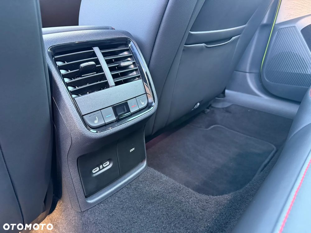 Skoda Octavia 2.0 TSI RS DSG - 17