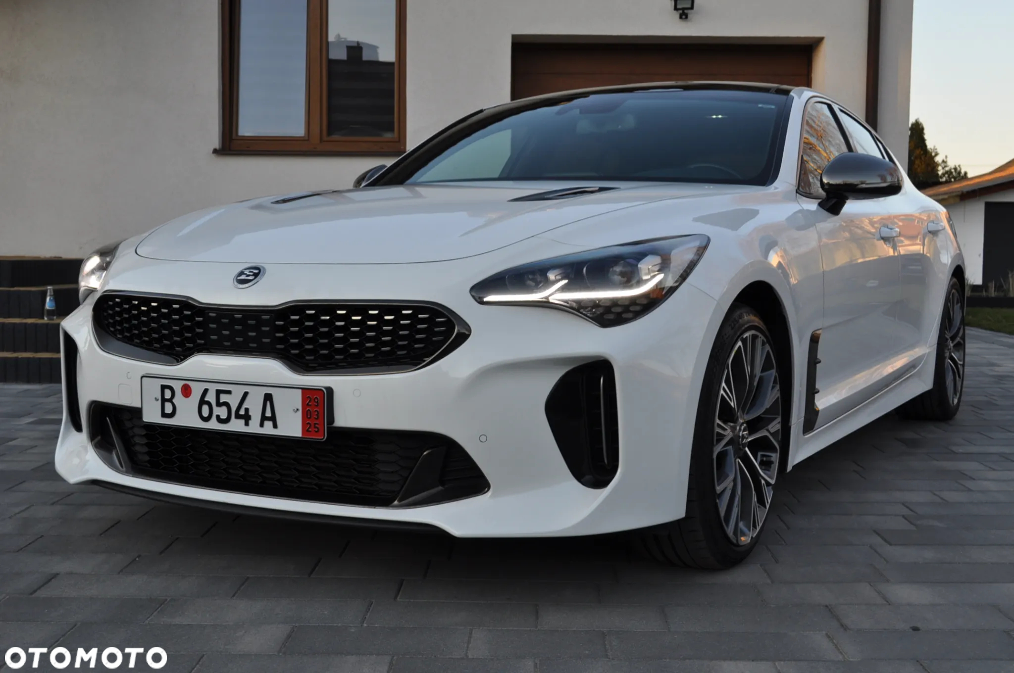 Kia Stinger 2.0 T-GDI GT Line - 17