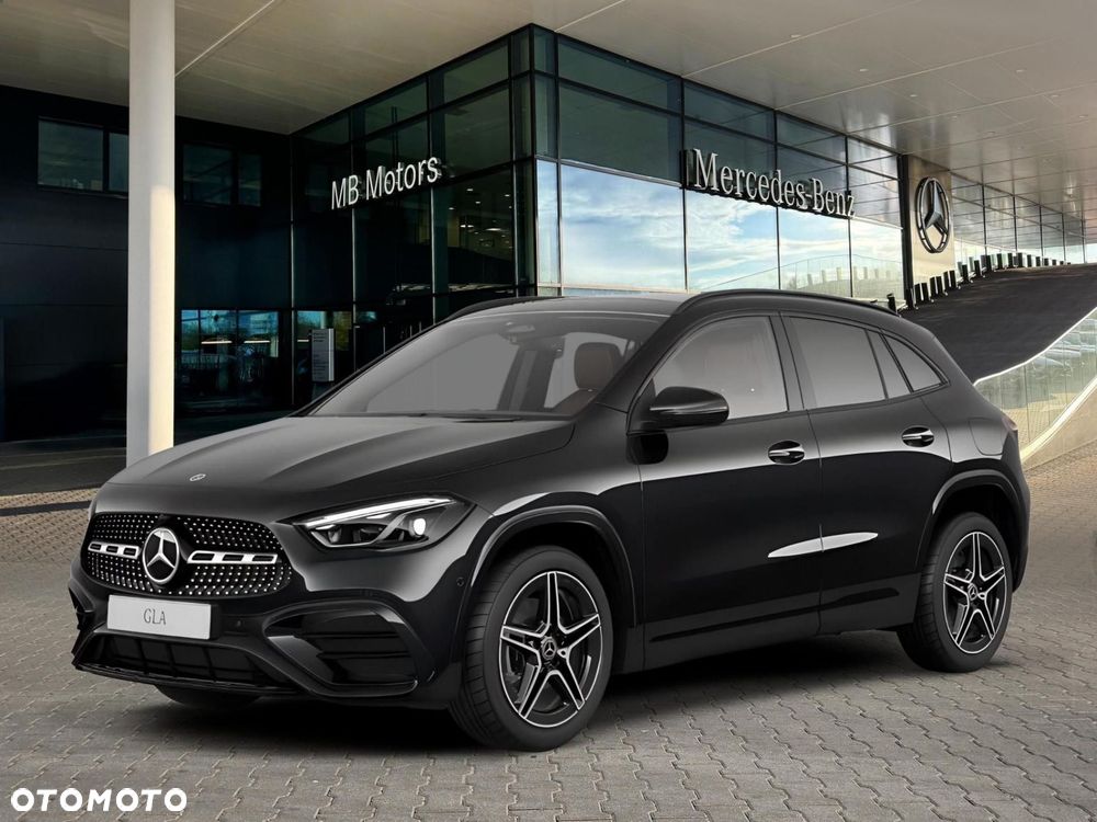 Mercedes-Benz GLA - 2