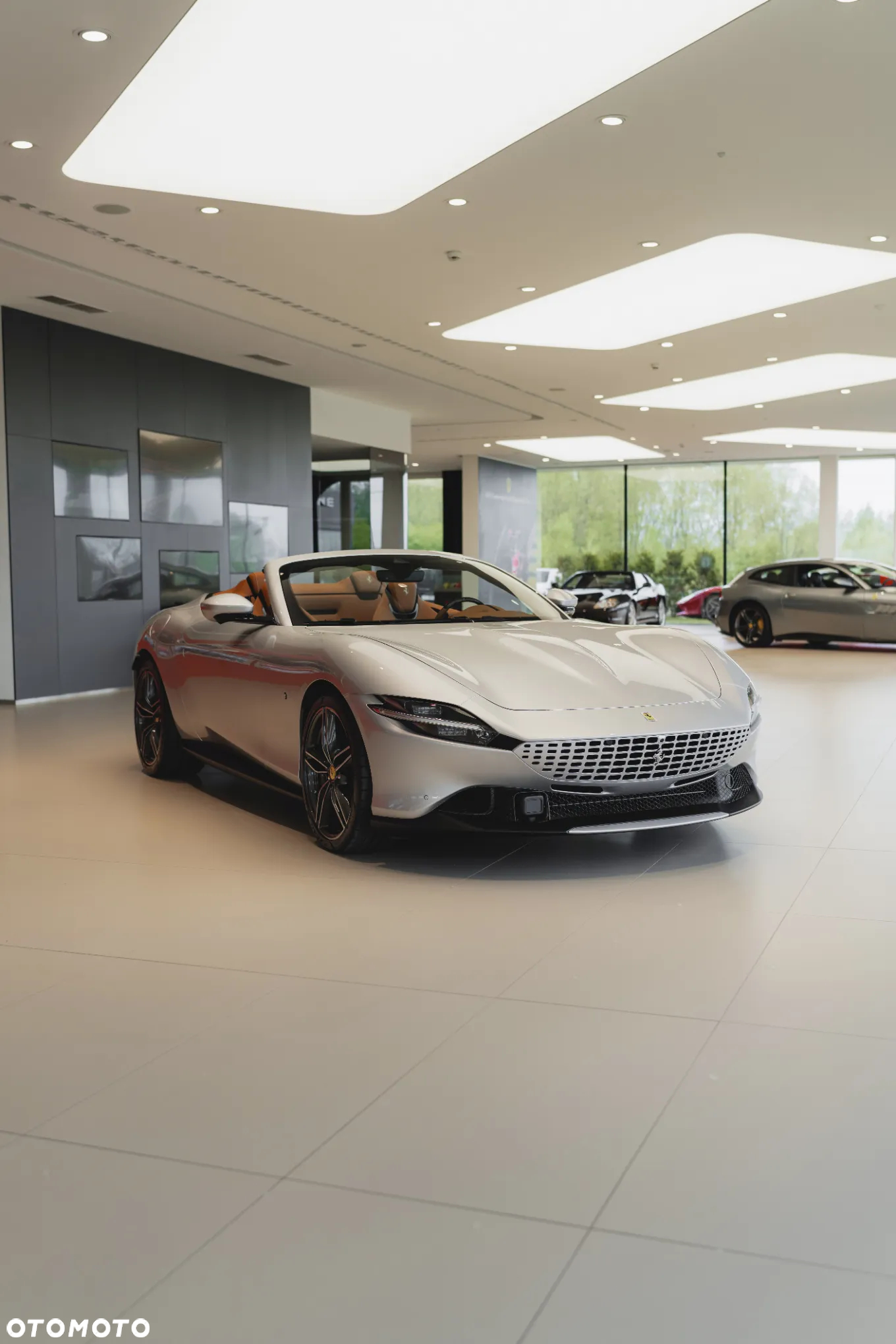 Ferrari Roma Spider - 4